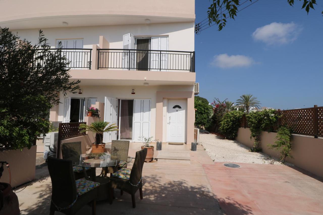 The Paradise Townhouses By Taimoura Paphos Exterior foto